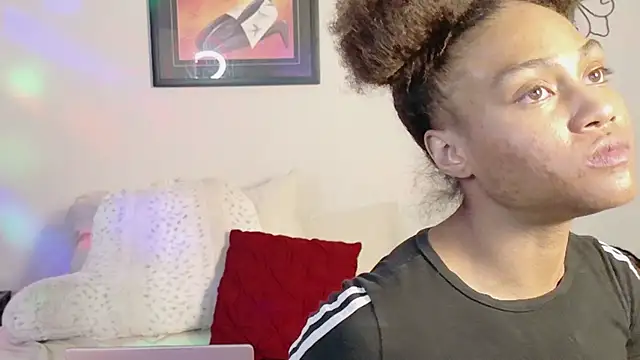 yiauana online show from 02-18-25, 10:38