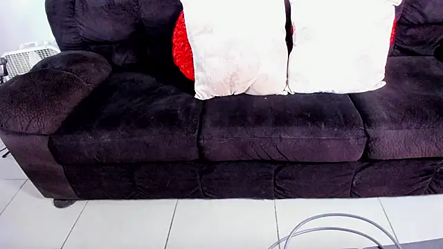 yiauana online show from 03-17-25, 11:43