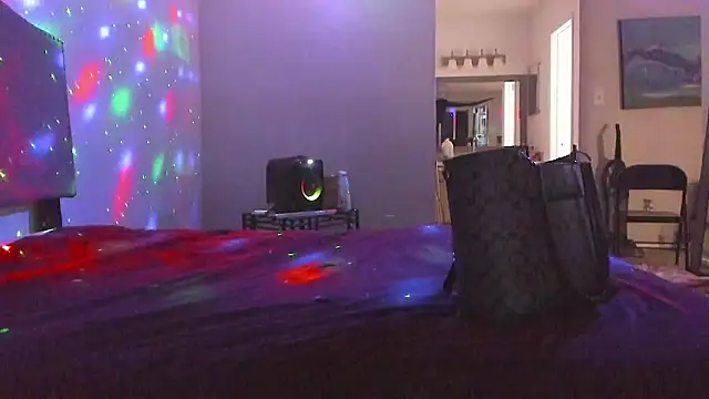 Snapshot of yiauana chatting on 02-22-26, 02:13 yiauana online show from 02-22-26, 02:13