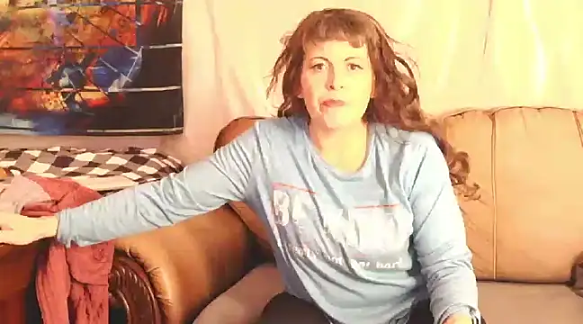 HeyyImHarlowe online show from 12-27-24, 05:42