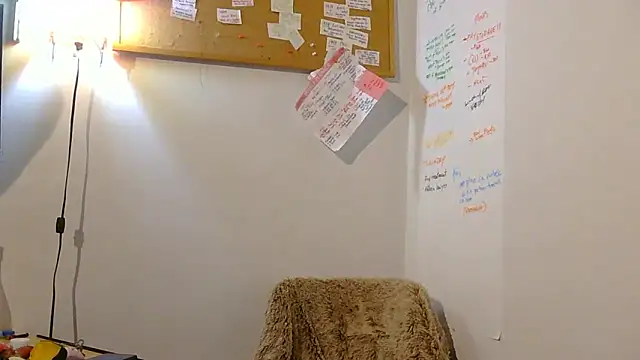 HeyyImHarlowe online show from 03-22-25, 03:52