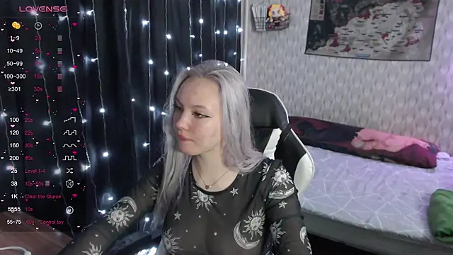 Snapshot of VikaPowers chatting on 12-12-24, 07:37 VikaPowers online show from 12-12-24, 07:37