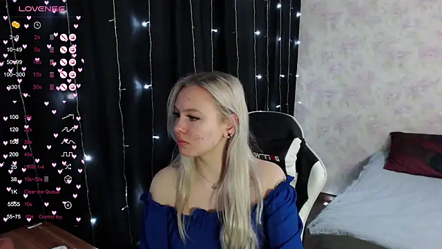 Snapshot of VikaPowers chatting on 02-11-25, 03:08 VikaPowers online show from 02-11-25, 03:08