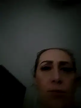 AvaLloyd online show from 02-06-25, 02:48