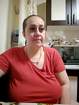 AvaLloyd online show from 02-09-25, 03:53