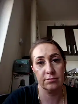 AvaLloyd online show from 02-12-25, 01:06