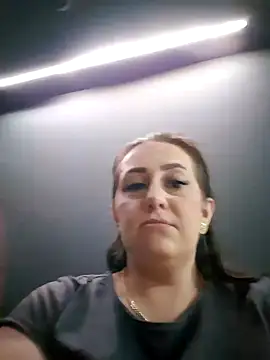 AvaLloyd online show from 02-13-25, 03:18