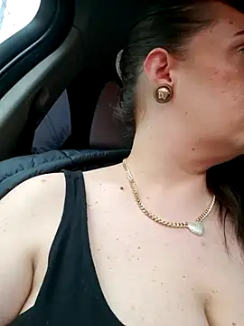 AvaLloyd online show from 02-28-25, 03:26