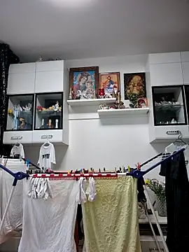 AvaLloyd online show from 03-02-25, 07:32