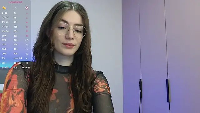 Ester Hill online show from 10-20-25, 10:32