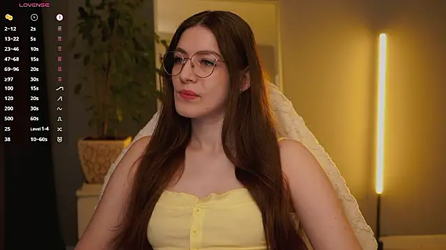 Snapshot of Ester_Hill chatting on 02-12-26, 03:23 Ester Hill online show from 02-12-26, 03:23