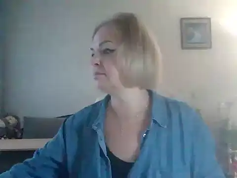 Snapshot of SofiyaPetrova chatting on 10-14-25, 05:08 SofiyaPetrova online show from 10-14-25, 05:08