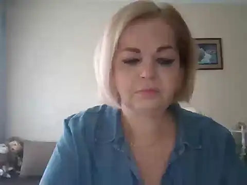 Snapshot of SofiyaPetrova chatting on 10-26-25, 07:47 SofiyaPetrova online show from 10-26-25, 07:47