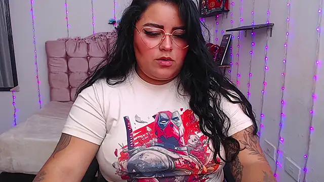 moon sunflower online show from 03-18-25, 03:31