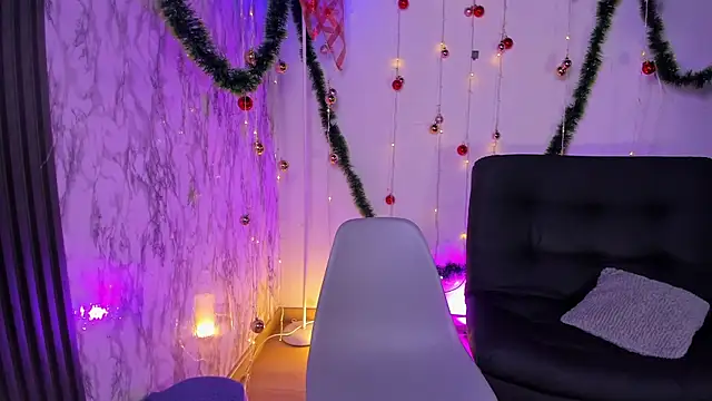 chloe blue online show from 12-20-25, 11:39