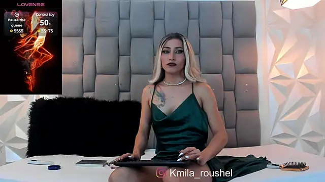 Snapshot of kamila_twink_sexy chatting on 12-15-24, 09:09 kamila twink sexy online show from 12-15-24, 09:09