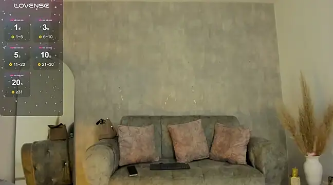 Snapshot of miacoopersx chatting on 02-10-25, 12:18 miacoopersx online show from 02-10-25, 12:18