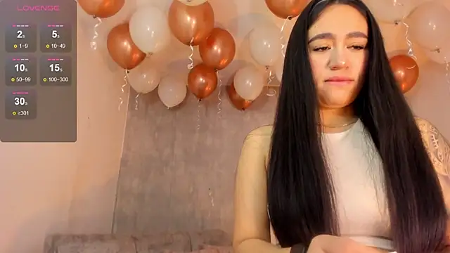 Snapshot of miacoopersx chatting on 10-23-25, 12:15 miacoopersx online show from 10-23-25, 12:15