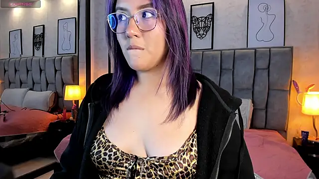 sweet--emily online show from 02-05-25, 07:07