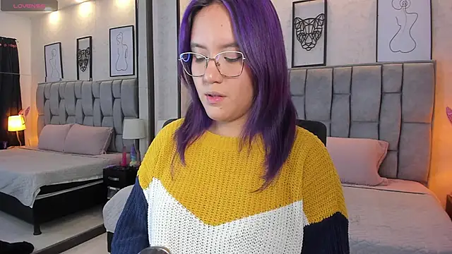 sweet--emily online show from 02-14-25, 08:31