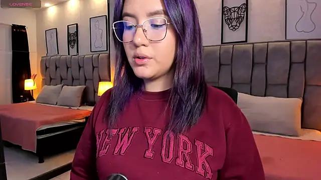 sweet--emily online show from 02-20-25, 04:18