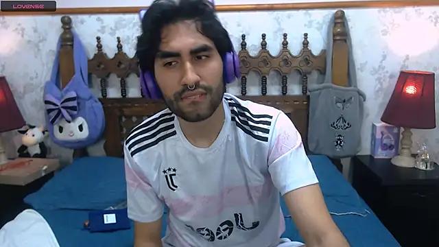 MilanZaire online show from 03-03-25, 02:04