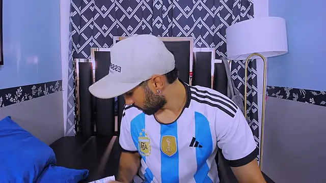 MilanZaire online show from 10-23-25, 12:43