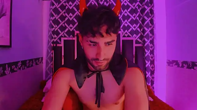 MilanZaire online show from 10-31-25, 06:31