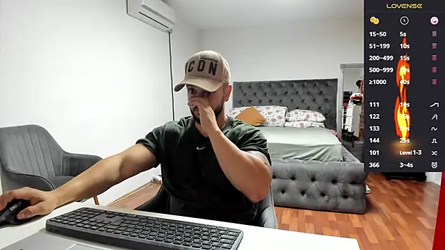 supermanboy94 online show from 10-13-25, 05:29