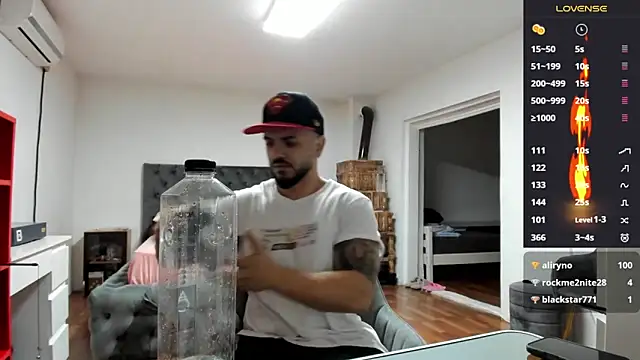 supermanboy94 online show from 11-10-25, 06:34