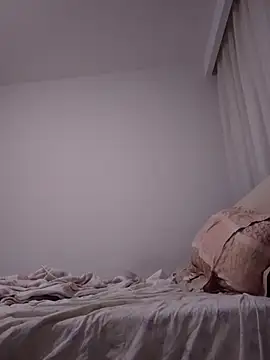 Snapshot of raducelfrumos99 chatting on 02-04-26, 04:13 raducelfrumos99 online show from 02-04-26, 04:13