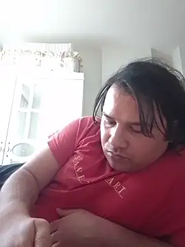 Snapshot of raducelfrumos99 chatting on 03-11-26, 02:23 raducelfrumos99 online show from 03-11-26, 02:23