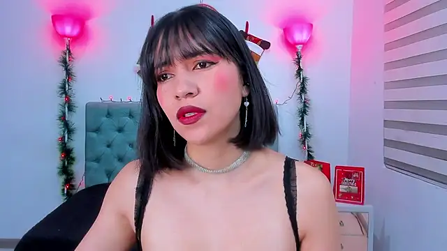 Snapshot of lina_bedoya_ chatting on 12-13-24, 11:34 lina bedoya online show from 12-13-24, 11:34