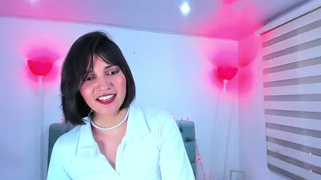 Snapshot of lina_bedoya_ chatting on 01-15-25, 02:46 lina bedoya online show from 01-15-25, 02:46