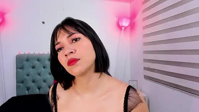 Snapshot of lina_bedoya_ chatting on 01-21-25, 11:46 lina bedoya online show from 01-21-25, 11:46