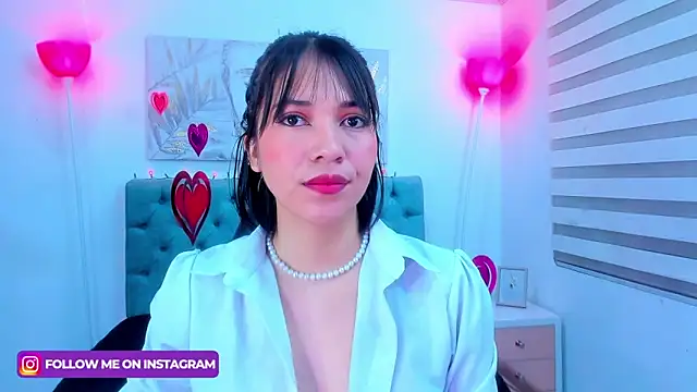 Snapshot of lina_bedoya_ chatting on 02-12-25, 12:01 lina bedoya online show from 02-12-25, 12:01