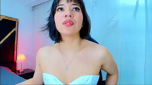 lina bedoya  online show from 04-10-26, 11:37