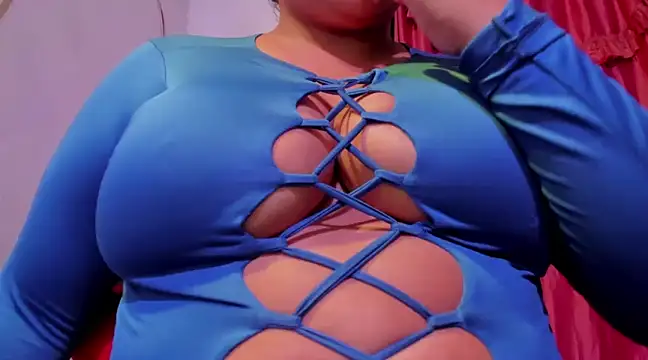 Kika teem online show from 01-17-25, 03:45