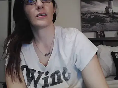 CrystalLakeXO online show from 03-09-25, 10:19