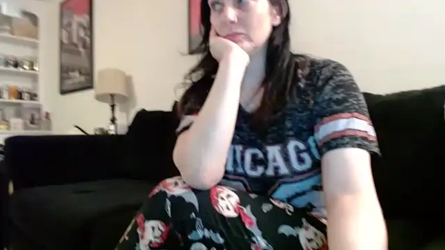 CrystalLakeXO online show from 10-05-25, 04:44