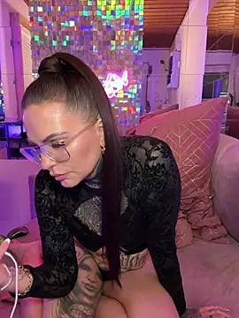 AileenInkOfficial online show from 02-02-25, 06:20