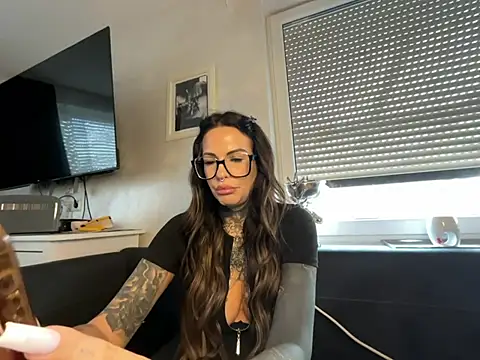 AileenInkOfficial online show from 02-27-25, 02:00