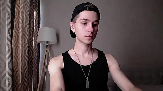 Snapshot of Joseph__Quinn chatting on 10-02-25, 09:38 Joseph Quinn online show from 10-02-25, 09:38