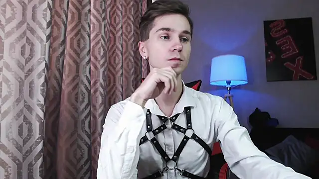 Snapshot of Joseph__Quinn chatting on 11-07-25, 05:29 Joseph Quinn online show from 11-07-25, 05:29