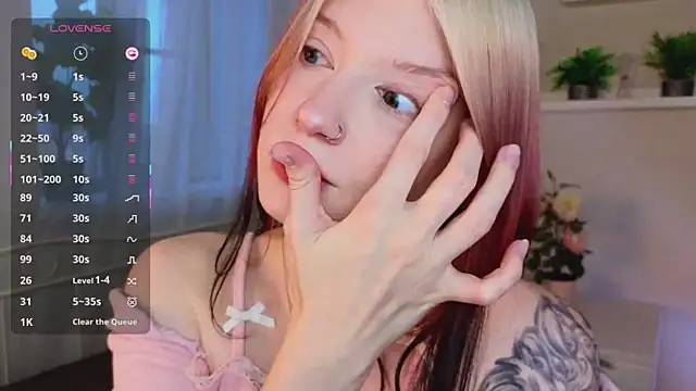 arielabradberry online show from 10-14-25, 01:01