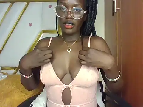 cutesmiling online show from 12-16-24, 10:45