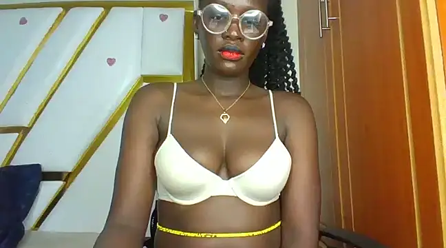cutesmiling online show from 01-26-25, 12:11