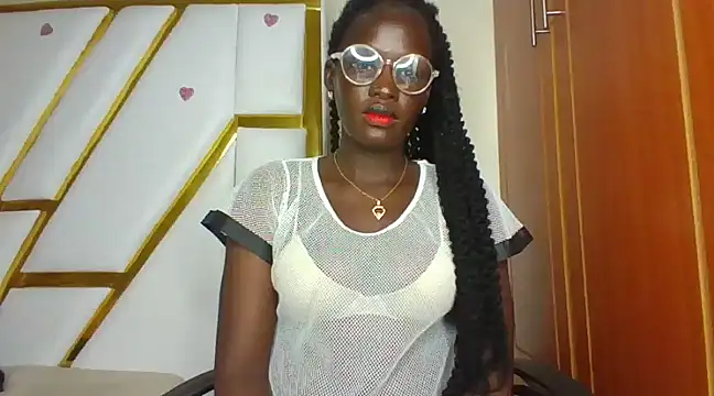 cutesmiling online show from 01-26-25, 11:29