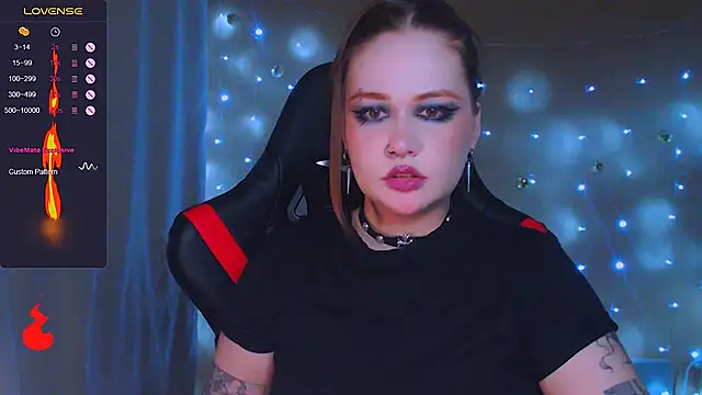 Snapshot of lala_loulou_land chatting on 02-26-26, 06:40 lala loulou land online show from 02-26-26, 06:40