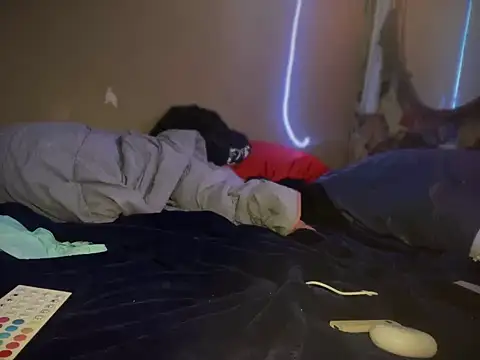 fatpus1169 online show from 12-17-24, 06:20